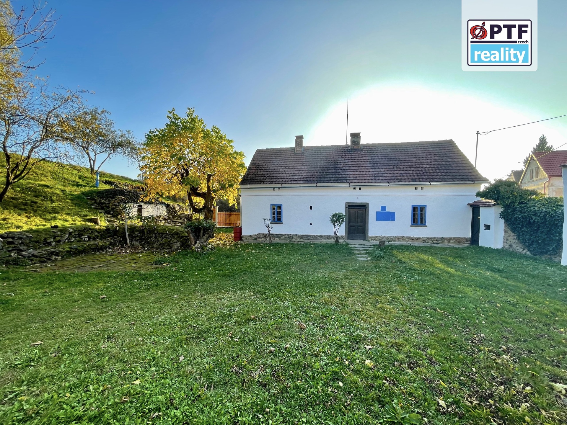 Boční pohled na budovu